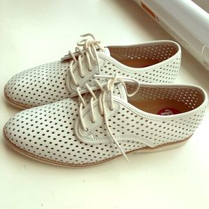 Rollie Derby punch shoes